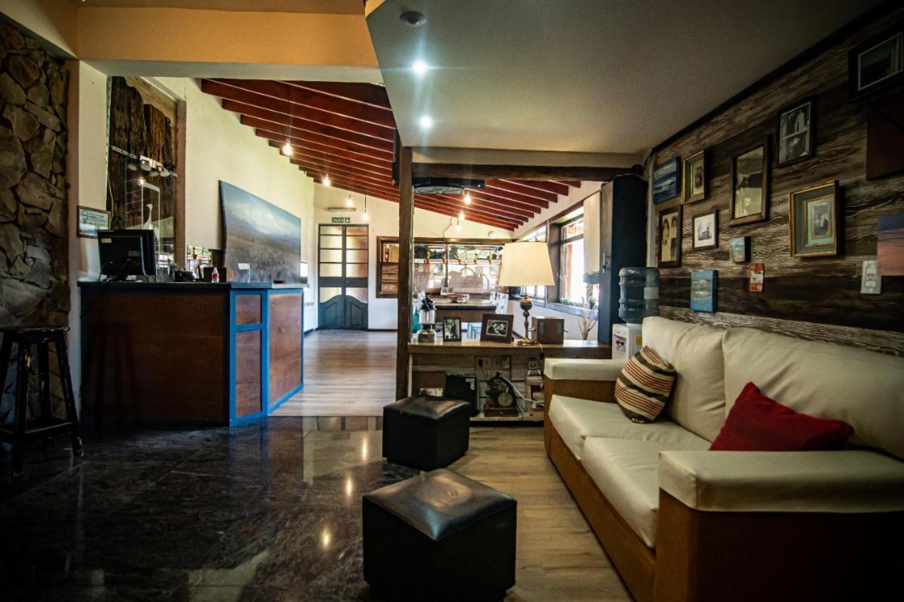 Las Avutardas Hosteria เอลกาลาฟาเต ภายนอก รูปภาพ
